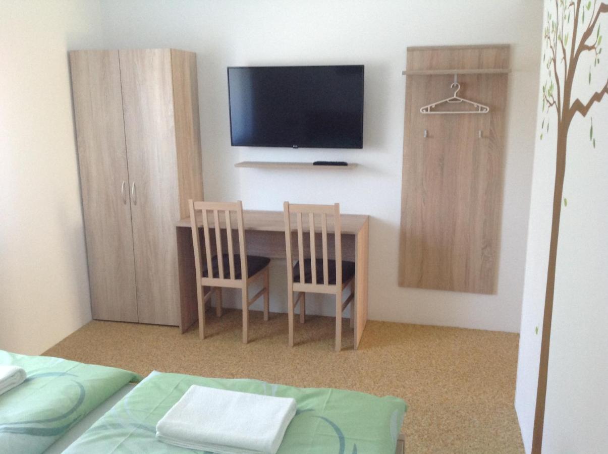 Penzion Zelena Zahrada Kladenske Rovne Extérieur photo